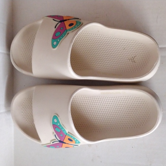 EVA Butterfly Slides - Picture 4 of 8